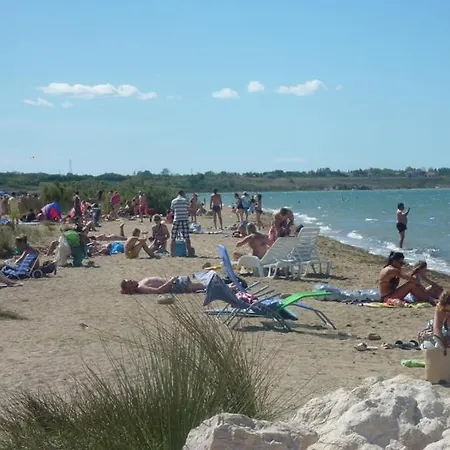 In With Sea View, Terrace, Air Conditioning, Wi-fi شقة