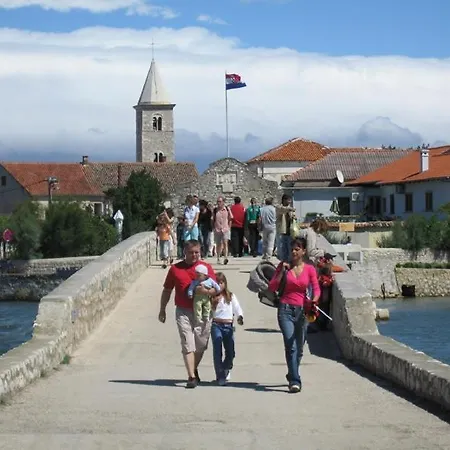 Apartman In With Sea View, Terrace, Air Conditioning, Wi-fi