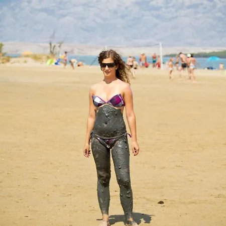 In With Sea View, Terrace, Air Conditioning, Wi-fi شقة نين