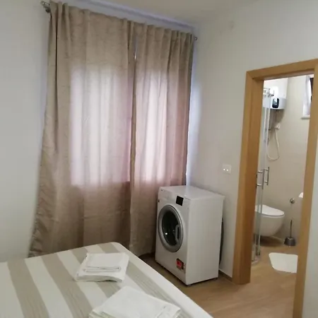In With Sea View, Terrace, Air Conditioning, Wi-fi شقة نين