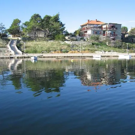 Appartamento In With Sea View, Terrace, Air Conditioning, Wi-fi Nin