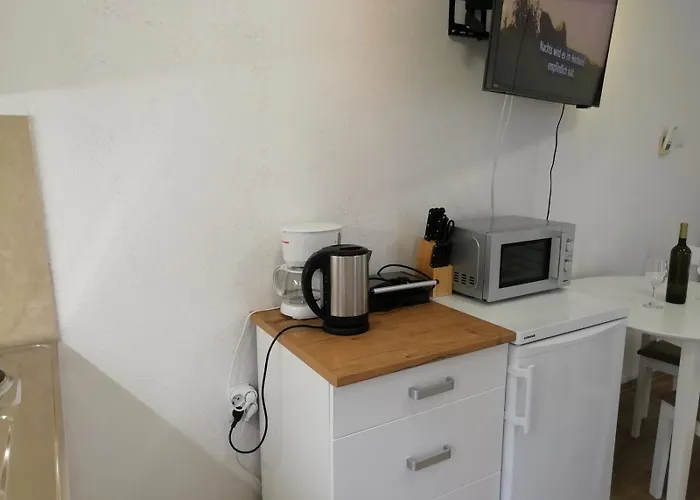 In With Sea View, Terrace, Air Conditioning, Wi-fi Lejlighed Nin
