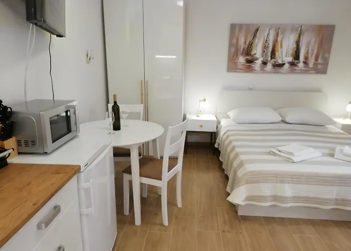 In With Sea View, Terrace, Air Conditioning, Wi-fi Lejlighed